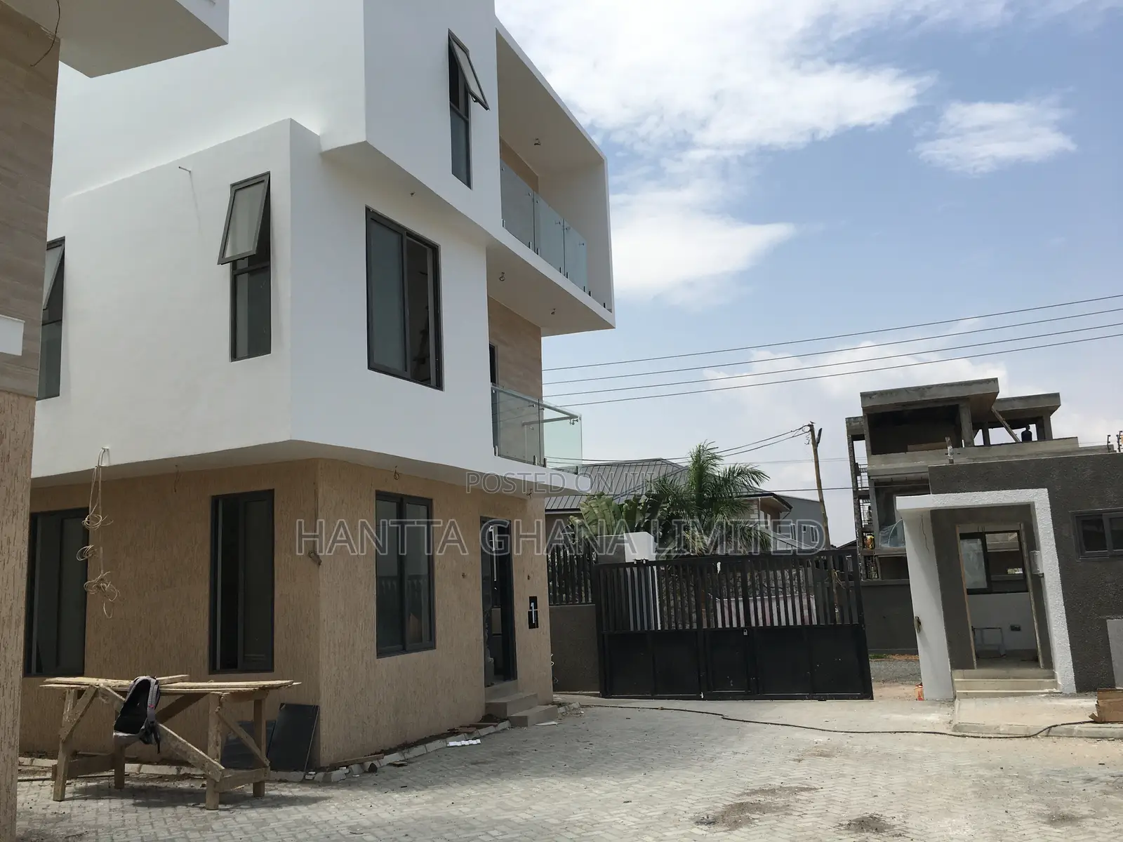 4bdrm Townhouse/Terrace in Tseaddo for sale