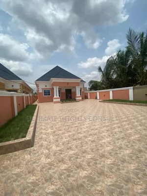 4bdrm House in Israel Achimota for sale