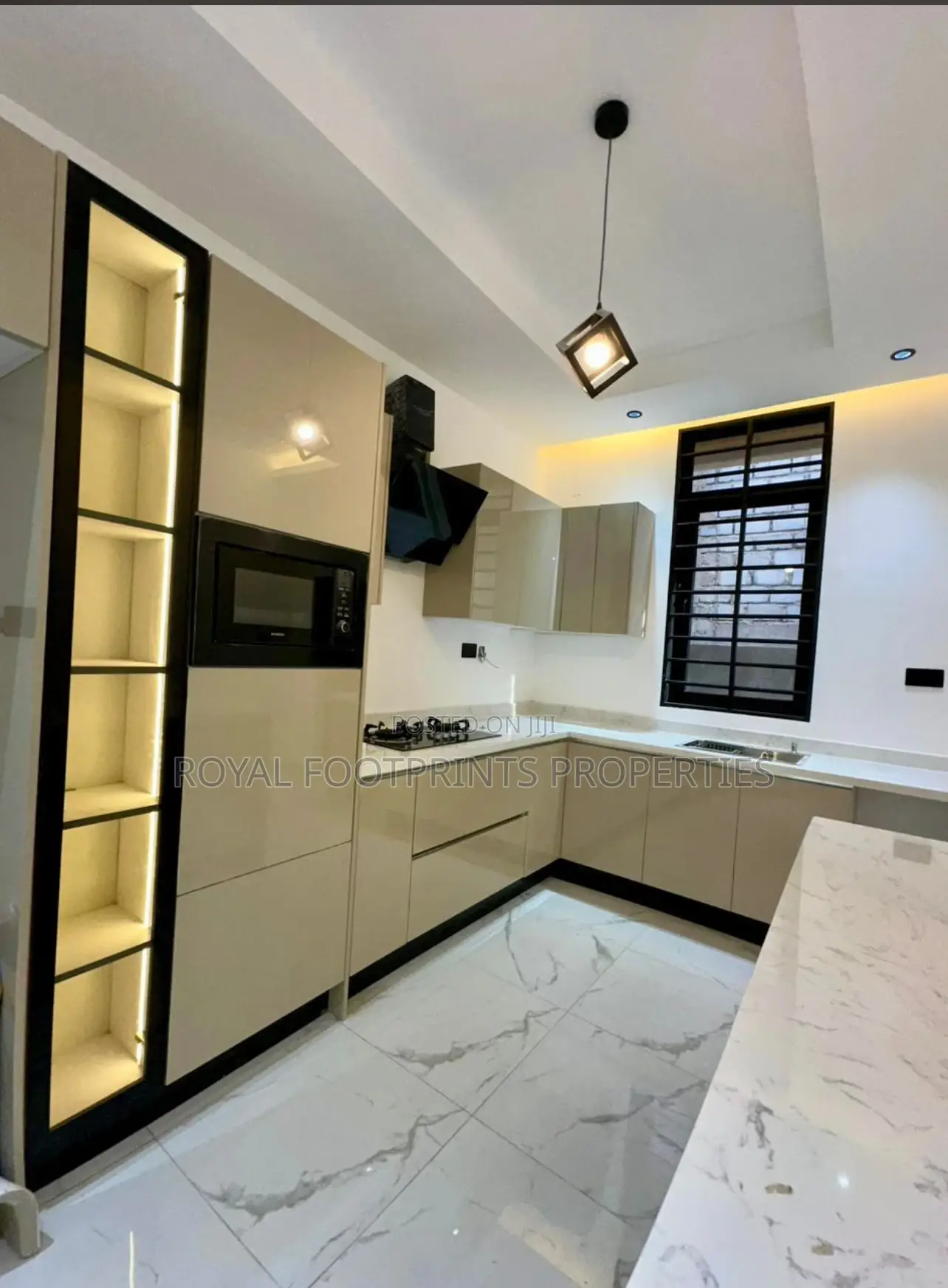3bdrm House in Luxelooks Properties, East Legon for sale