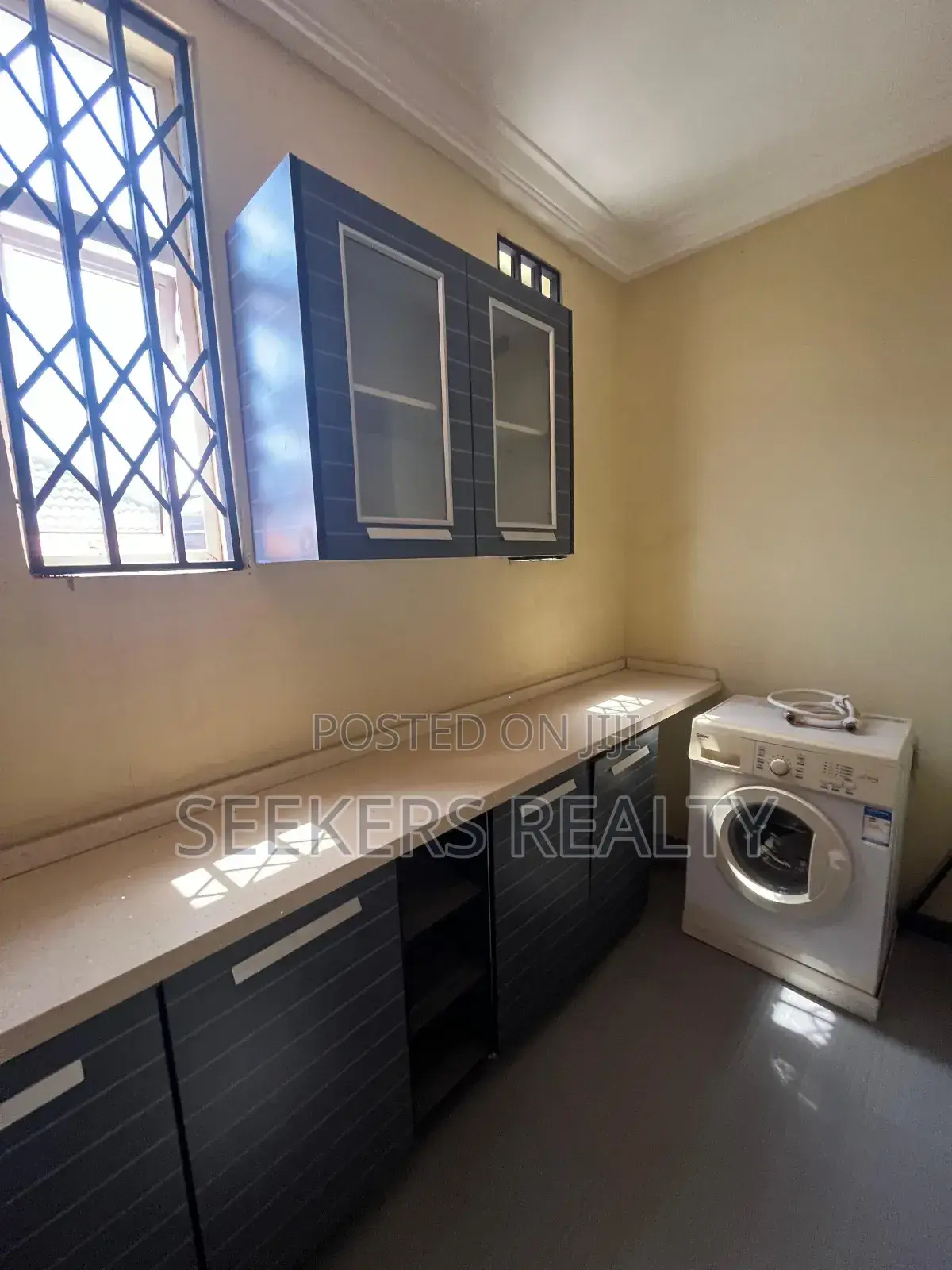 5bdrm House in Seekers Realty, Adjiriganor for rent