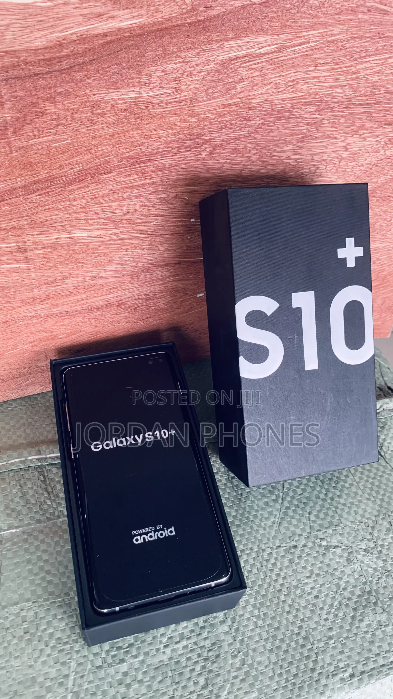 New Samsung Galaxy S10 Plus 128 GB Silver