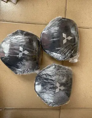 Outlander 2017 Airbag Cover