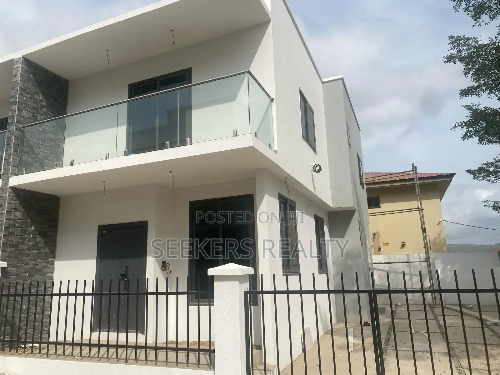 3bdrm House in Seekers Realty, Oyarifa for sale