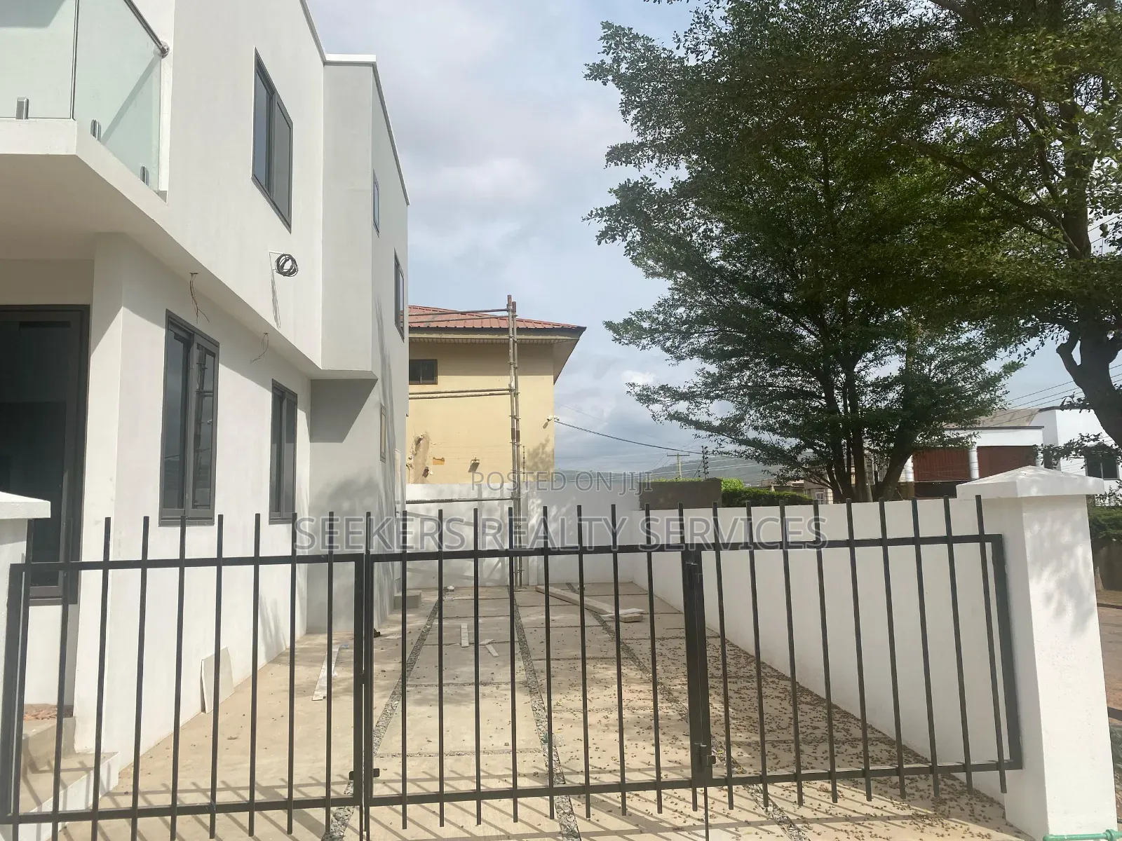 3bdrm House in Seekers Realty, Oyarifa for sale