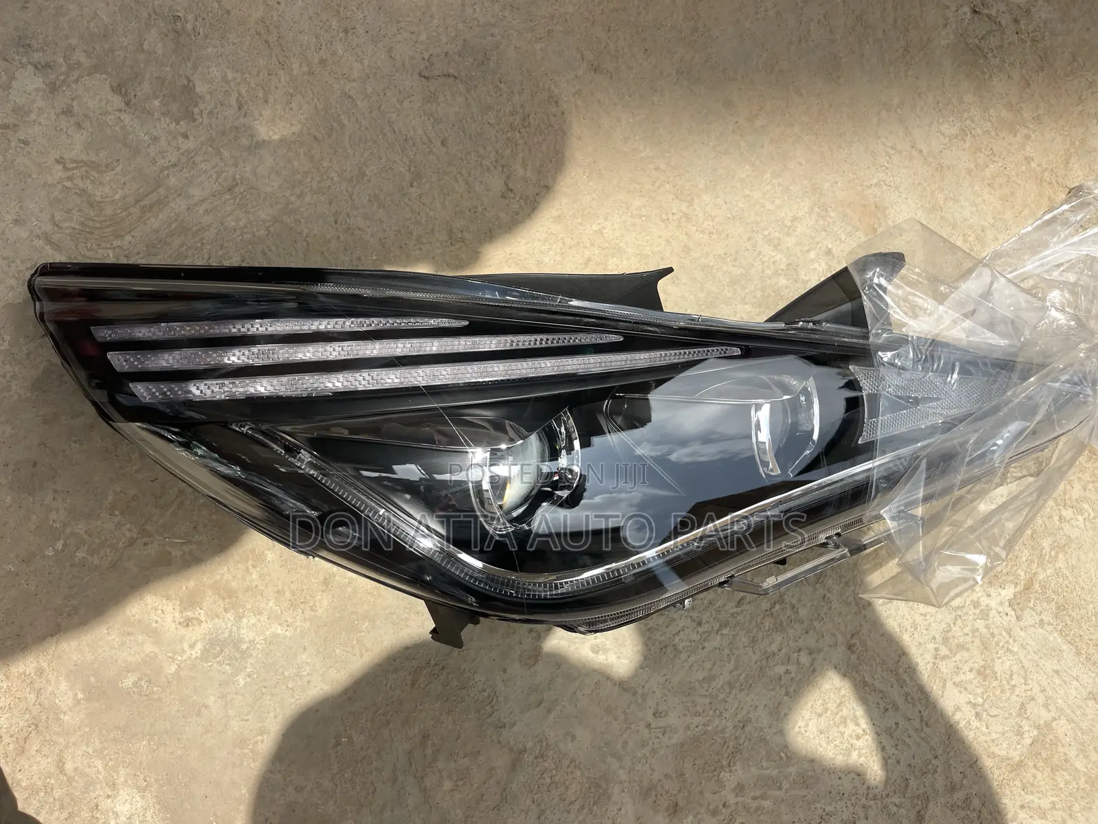 Hyundai Sonata 2012 Spec Head Light