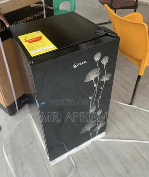 Extremely Cooling Pearl Single Door Table Top Fridge 