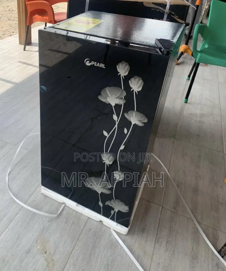 Shop Authentic Pearl Single Door Table Top Fridge, Black