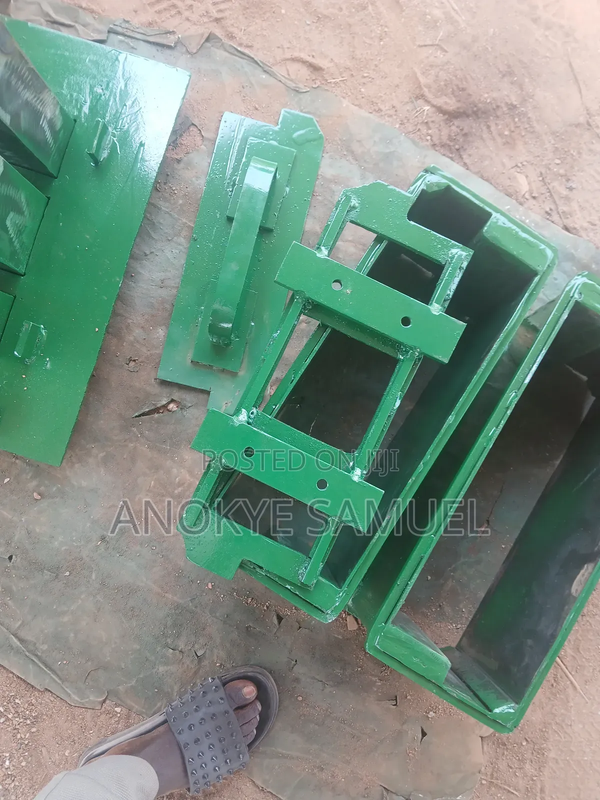 Concrete Block Moulds/Accessories