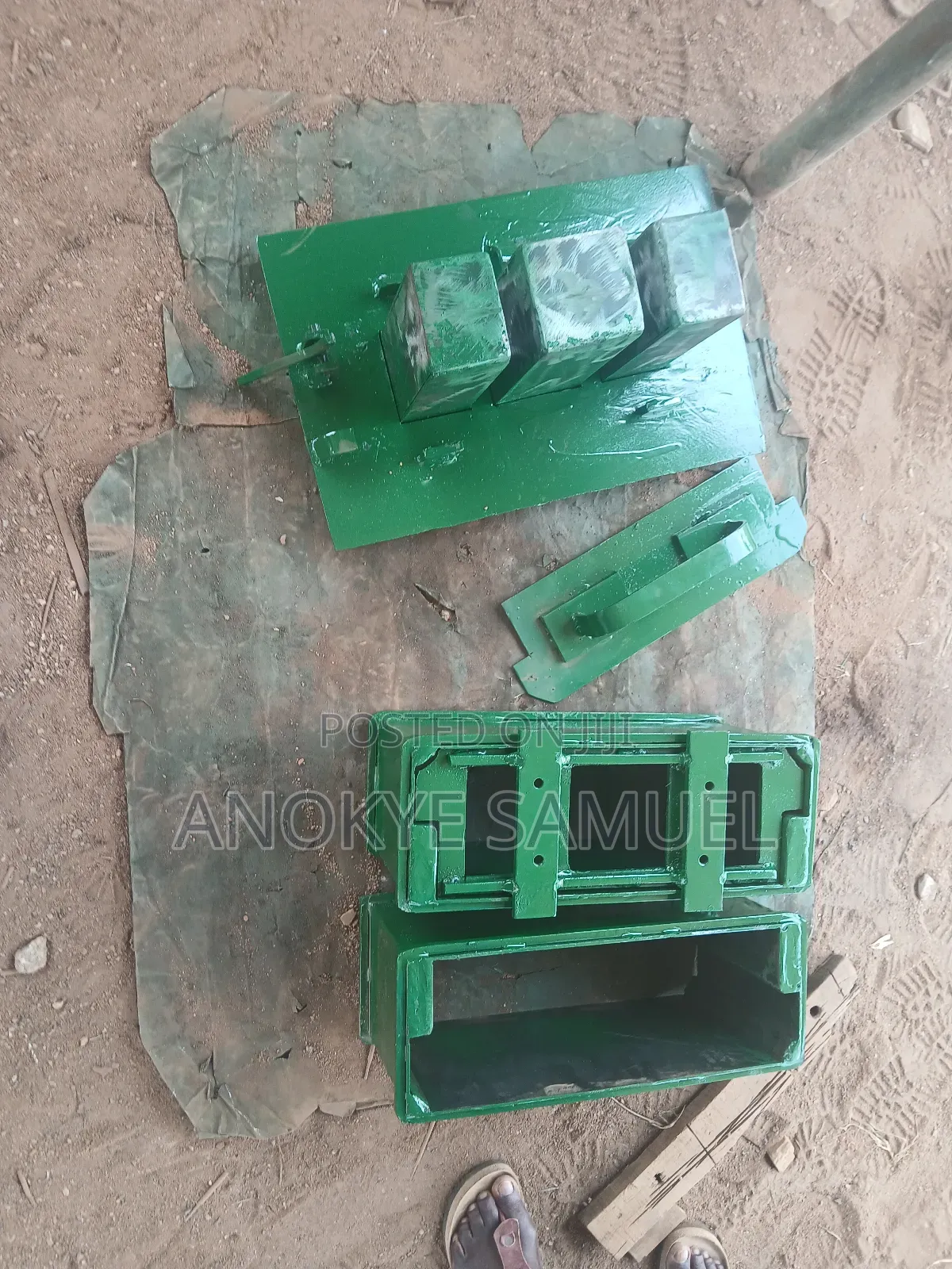Concrete Block Moulds/Accessories