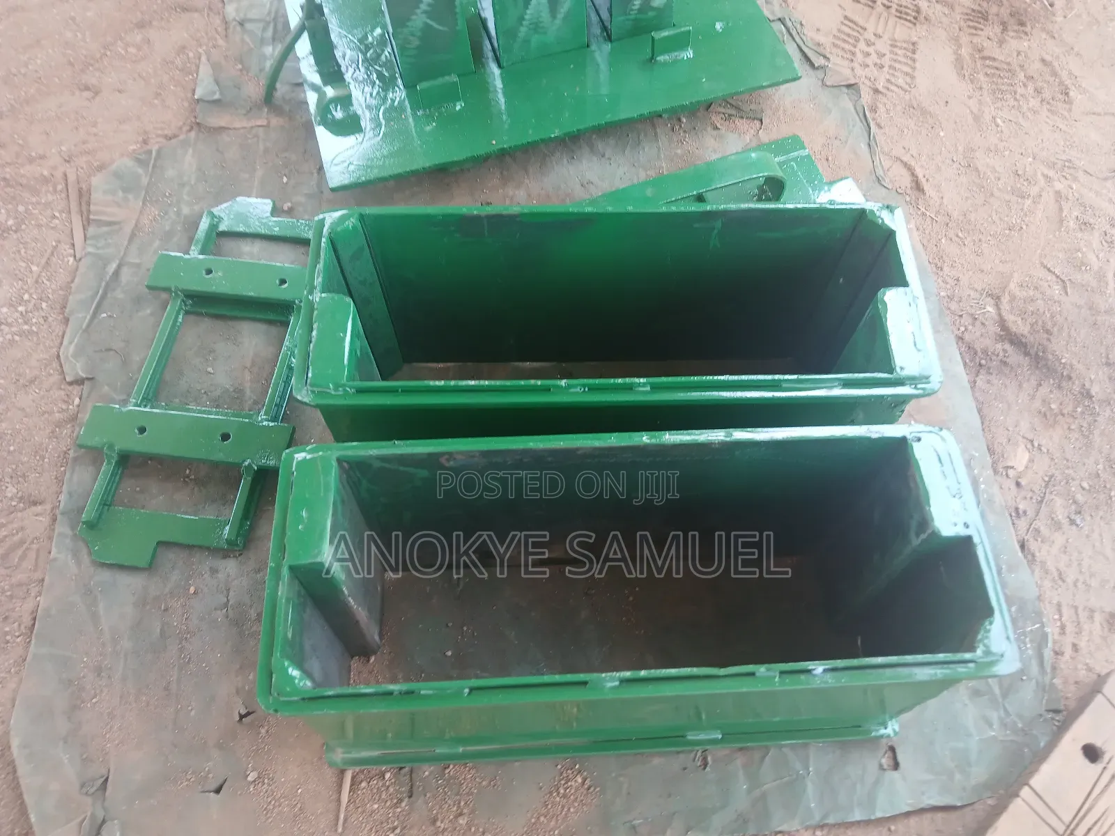 Concrete Block Moulds/Accessories