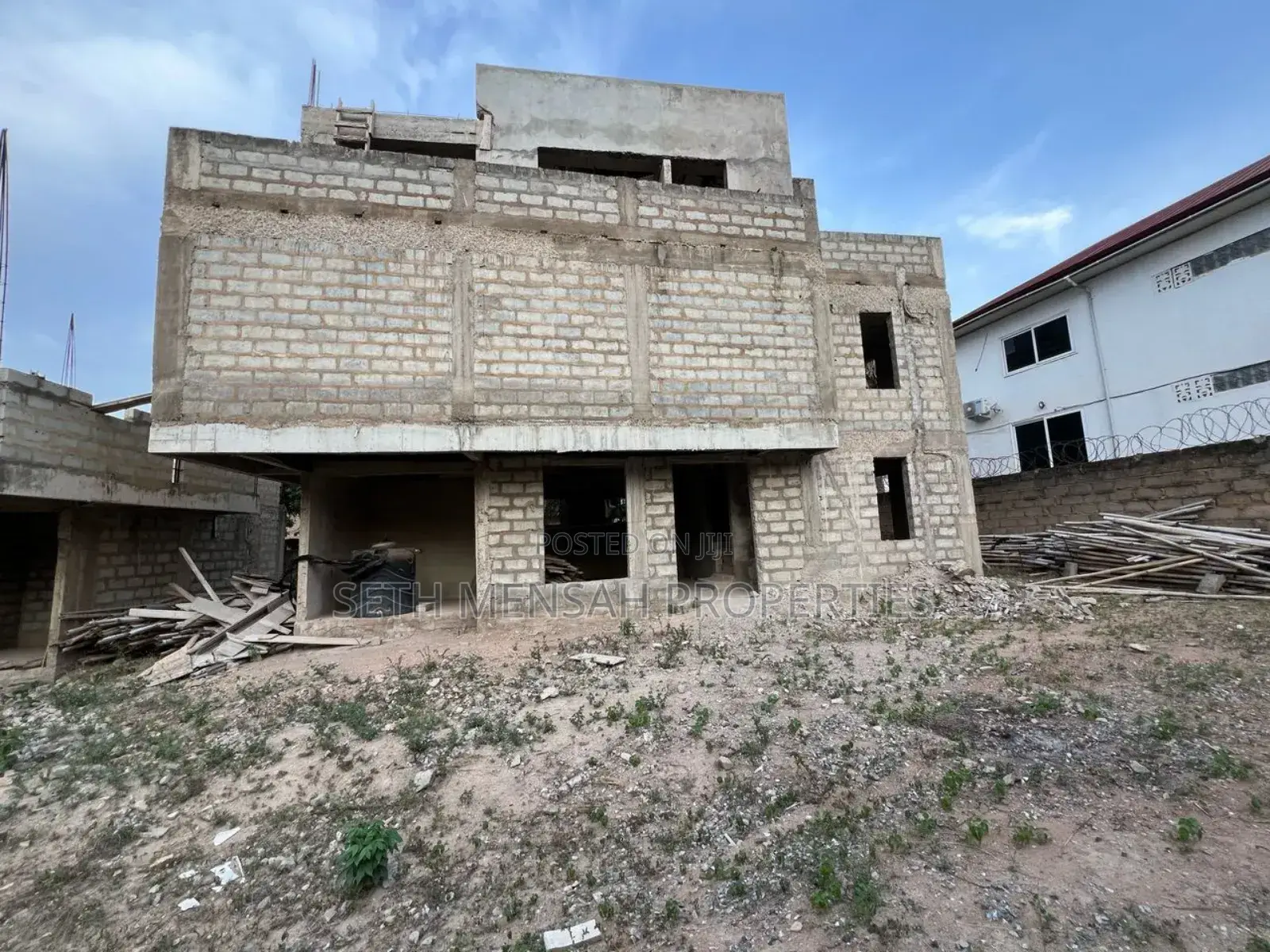 4bdrm House in Skm Properties, West Legon for sale