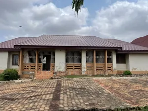 7bdrm House in Kwadaso - Top-Boat, Kumasi Metropolitan for sale