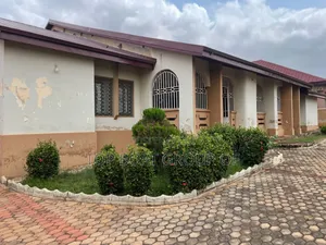 7bdrm House in Kwadaso - Top-Boat, Kumasi Metropolitan for sale
