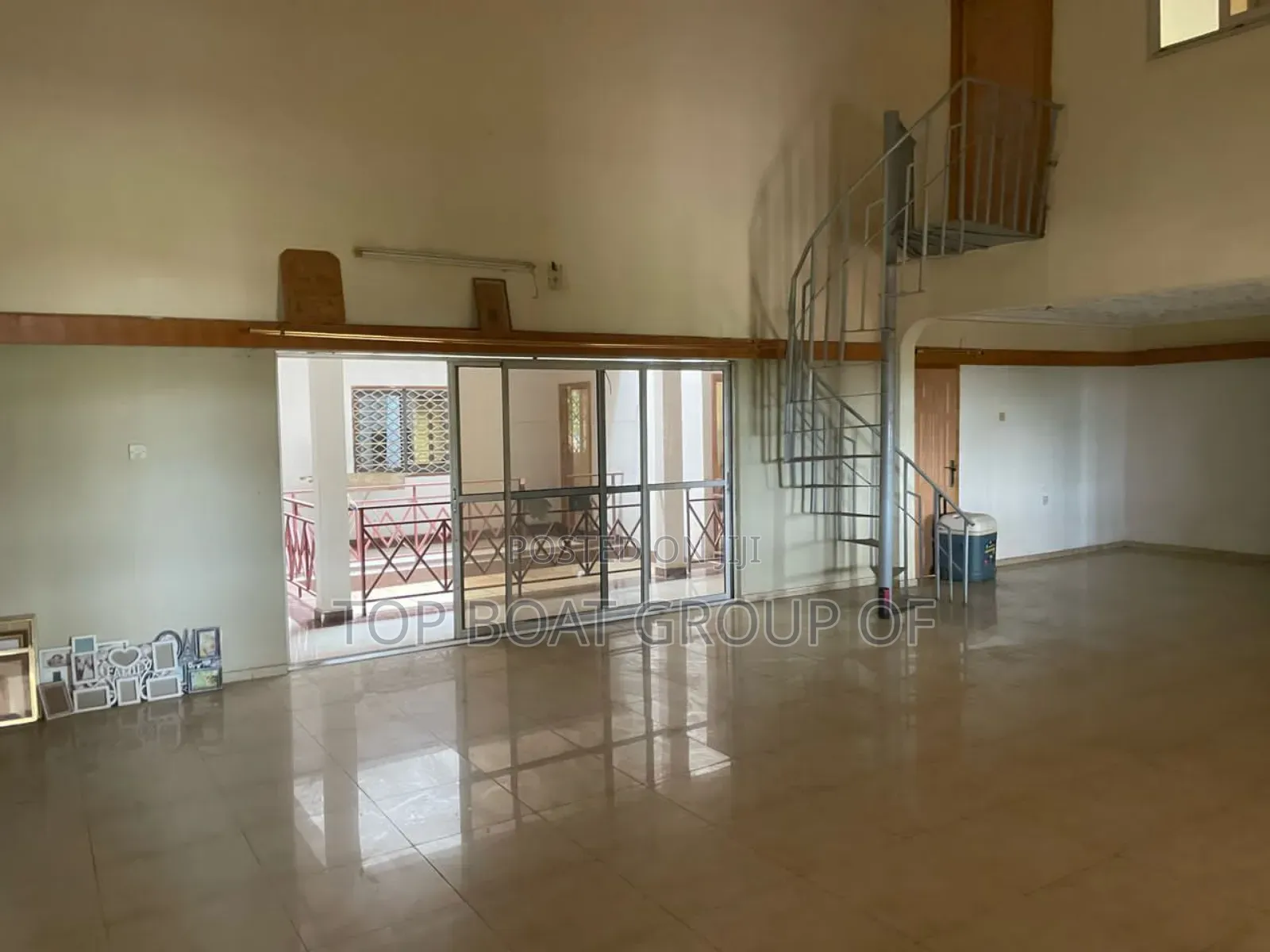 7bdrm House in Kwadaso - Top-Boat, Kumasi Metropolitan for sale