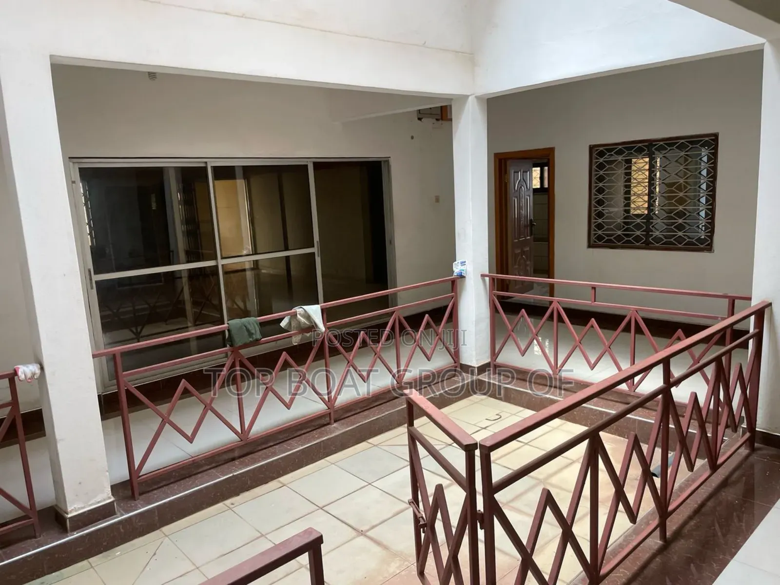 7bdrm House in Kwadaso - Top-Boat, Kumasi Metropolitan for sale