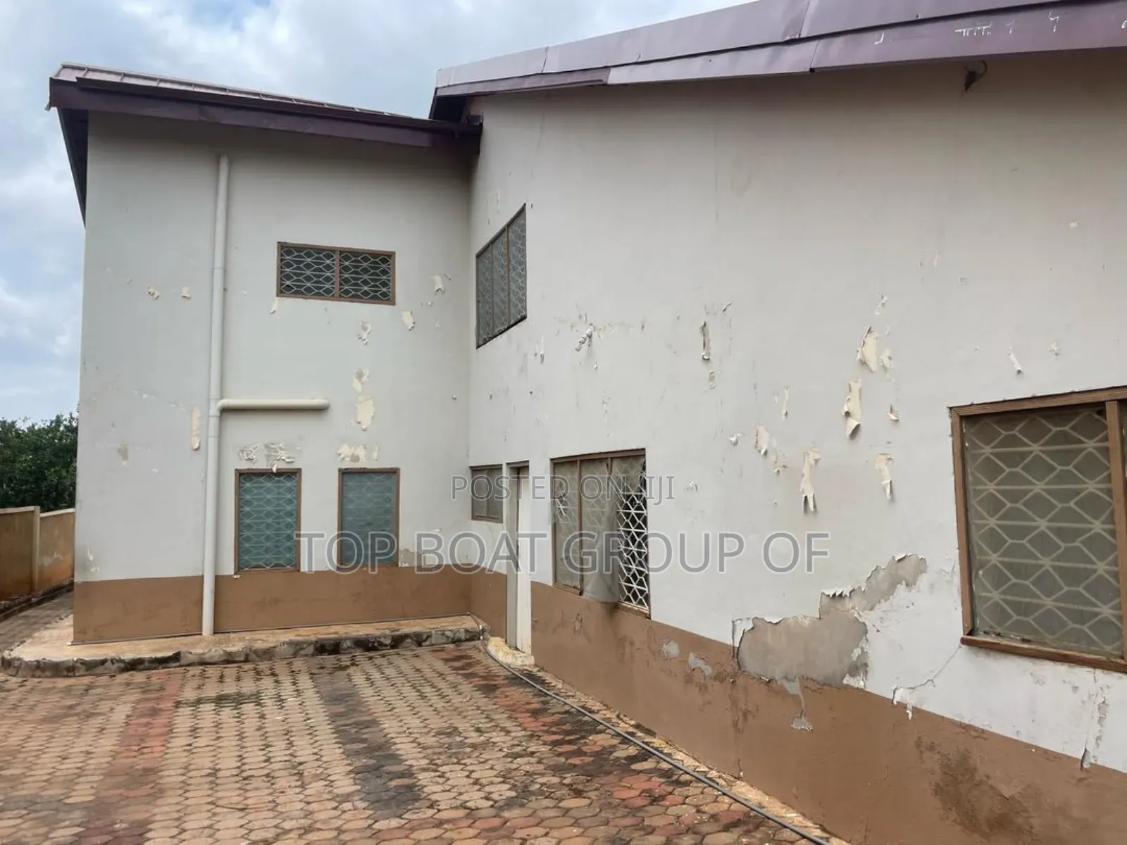 7bdrm House in Kwadaso - Top-Boat, Kumasi Metropolitan for sale