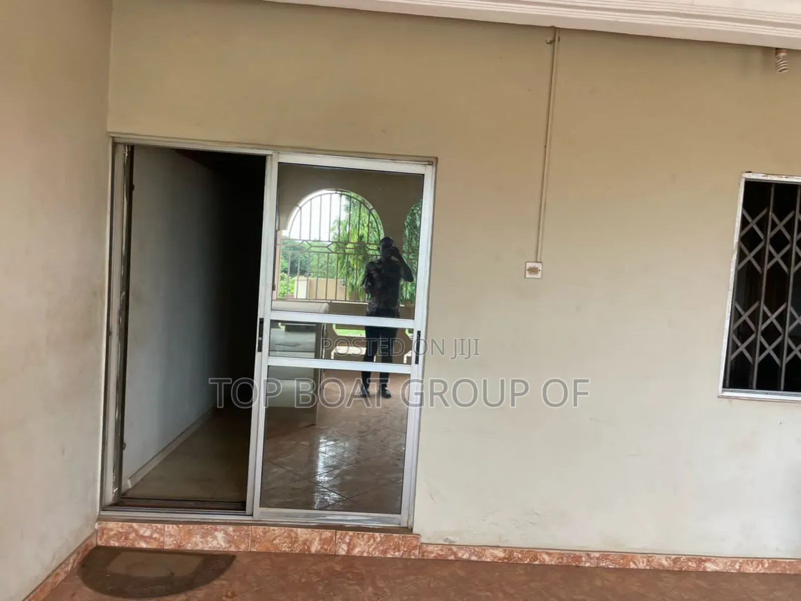 7bdrm House in Kwadaso - Top-Boat, Kumasi Metropolitan for sale