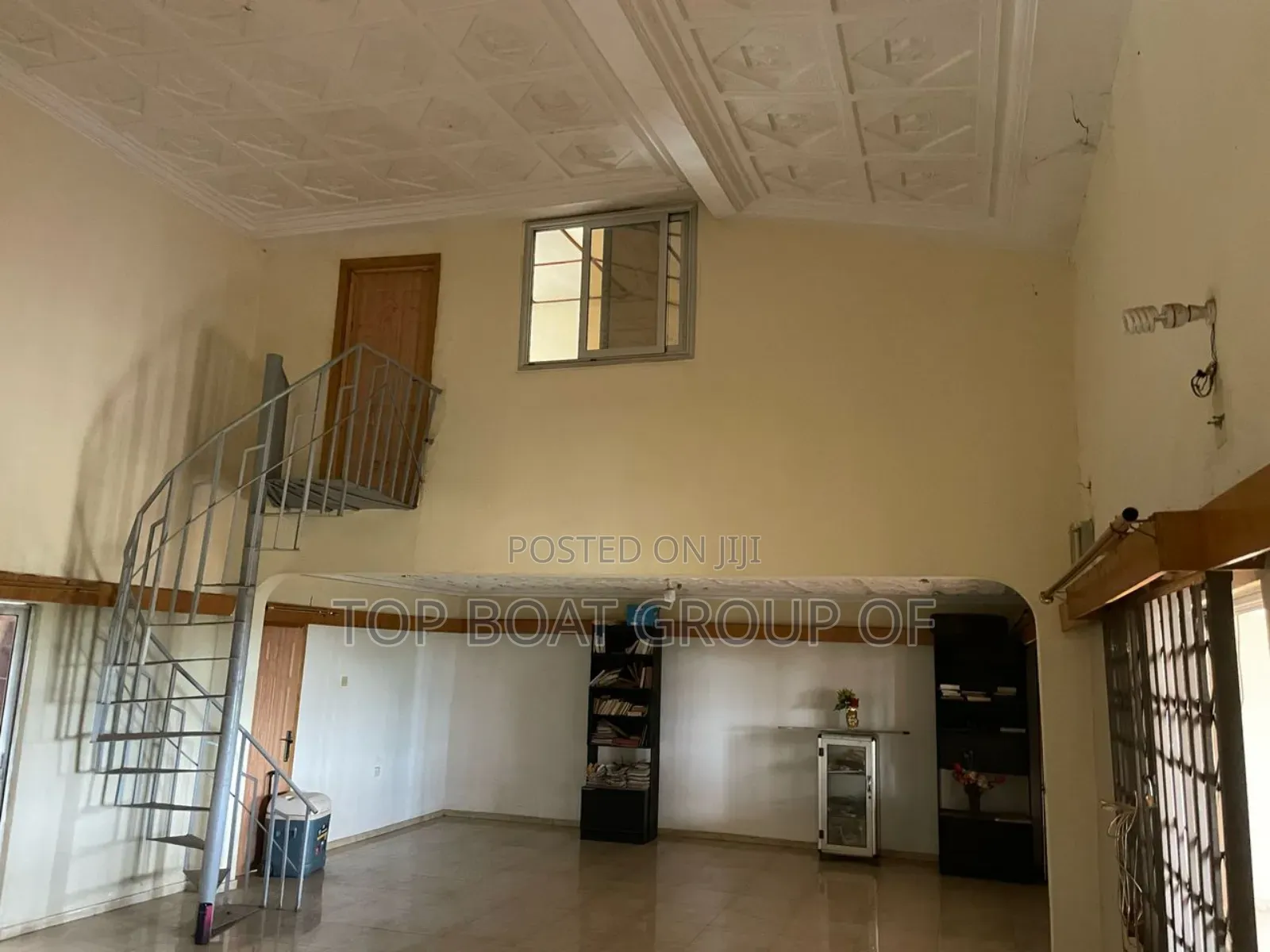 7bdrm House in Kwadaso - Top-Boat, Kumasi Metropolitan for sale