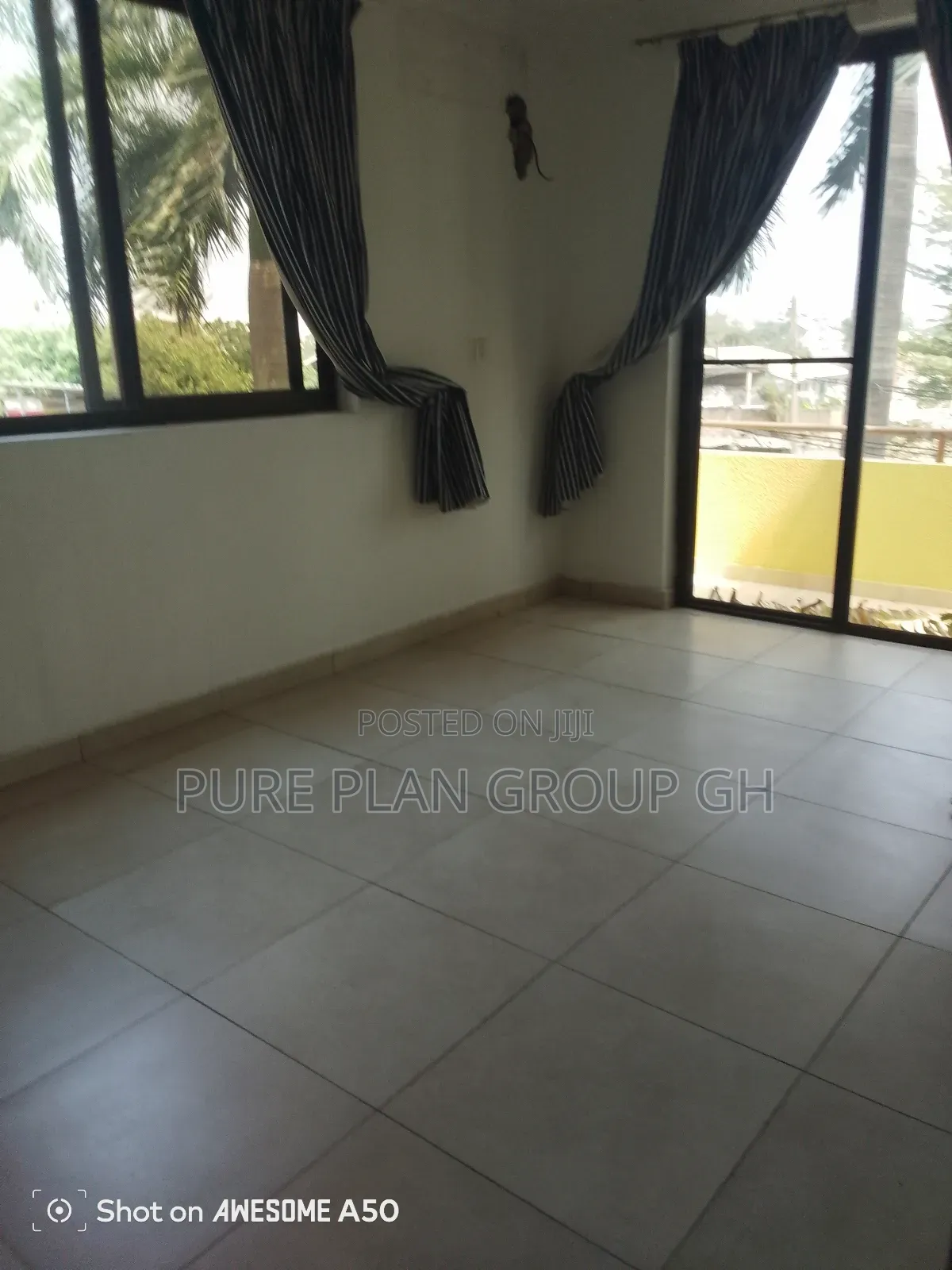 4bdrm Townhouse / Terrace in Abelenkpe, Lincoln School Area for rent