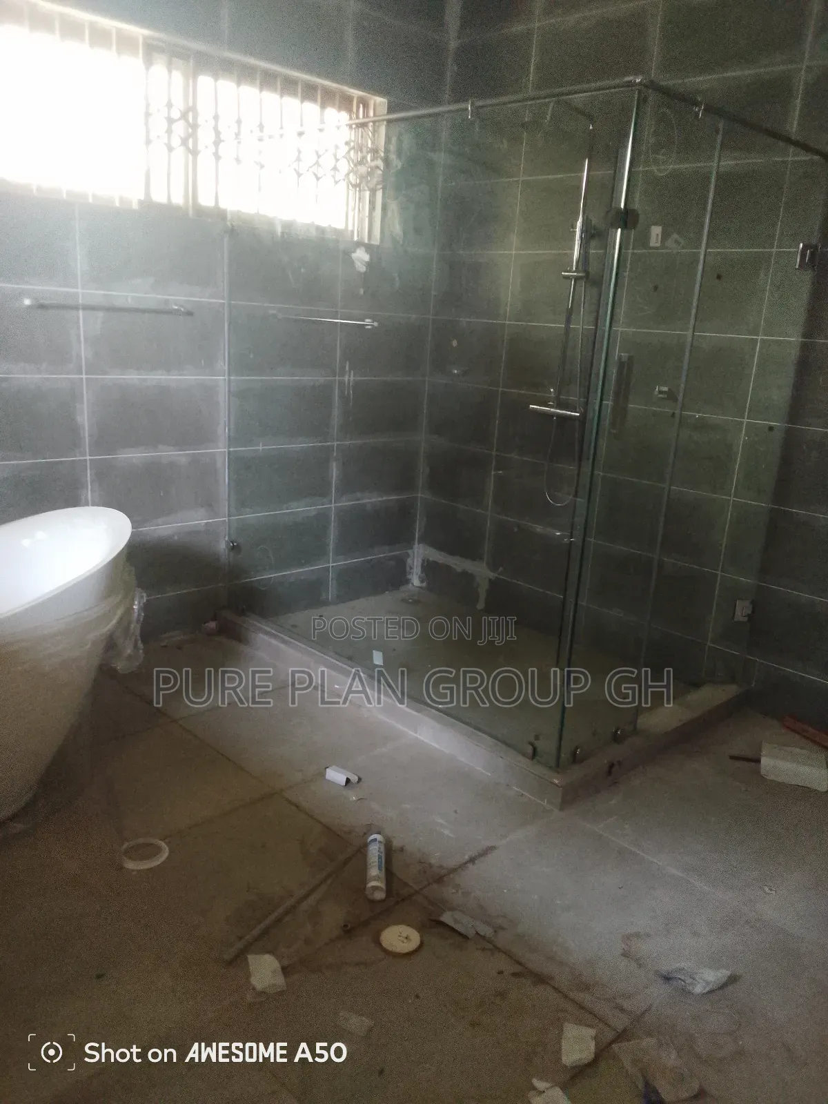 5bdrm Townhouse / Terrace in Dzorwulu for rent