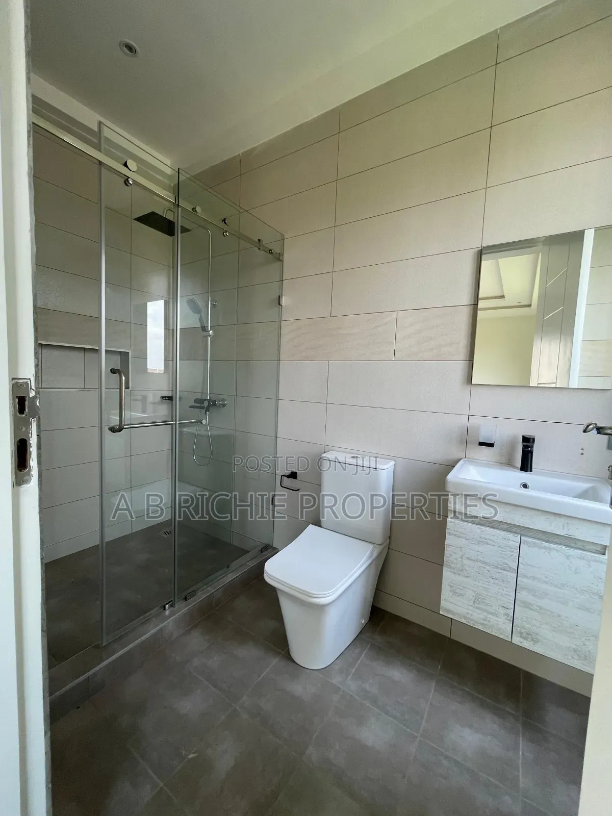 4bdrm House in Ab Richie Properties, Tseaddo for rent