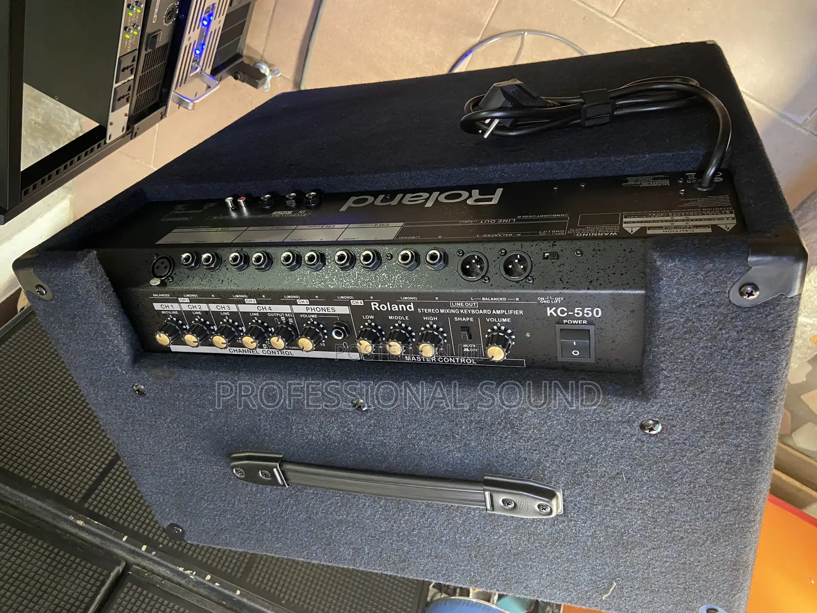 Roland Combo Kc55