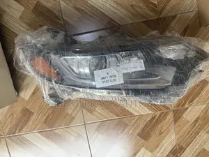Mitsubishi Outlander 2016 Headlight