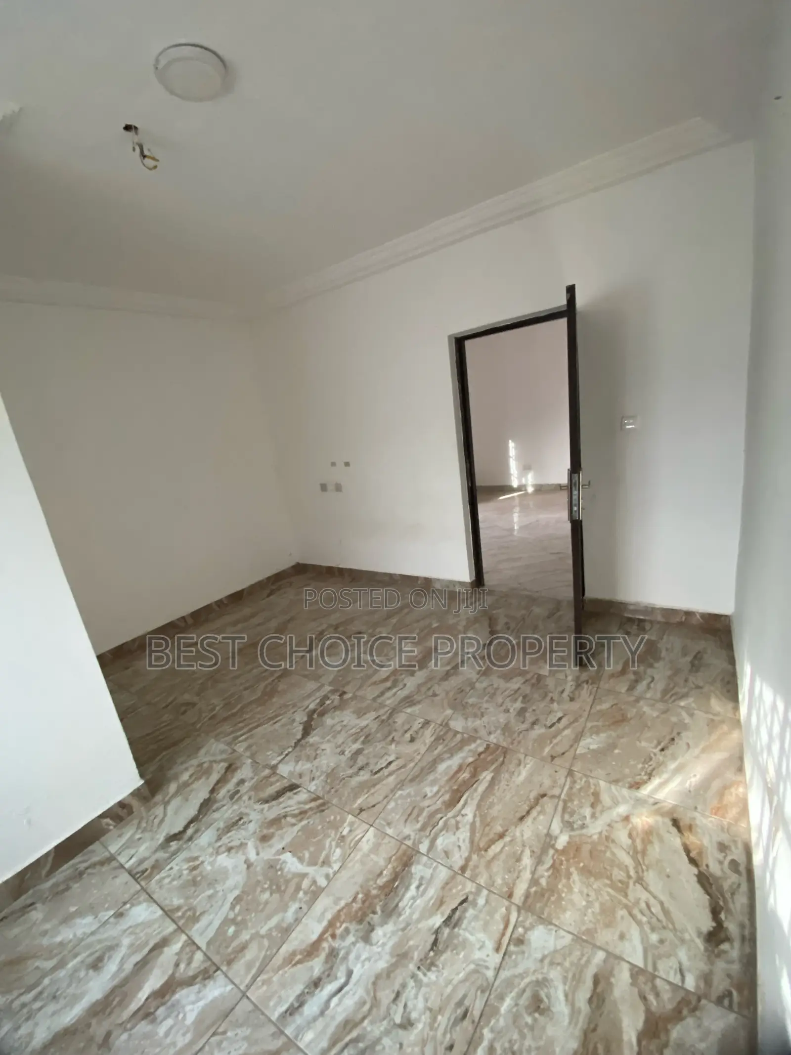 1bdrm Apartment in Lakeside Estate for rent