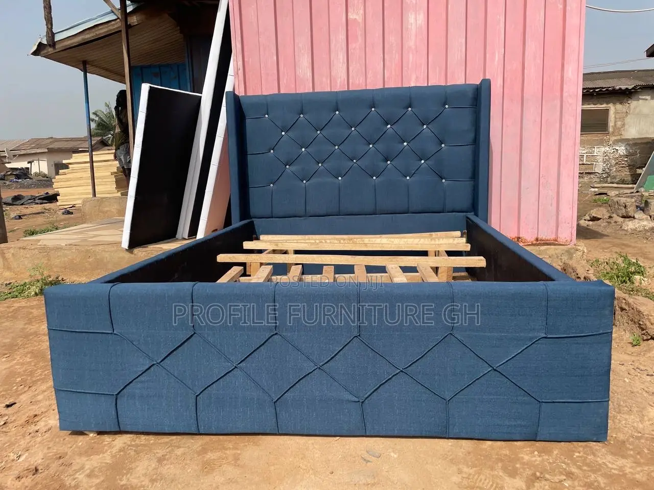 Majestic Heart Blue Double 54x75 Bedframe // Durable And Luxurious