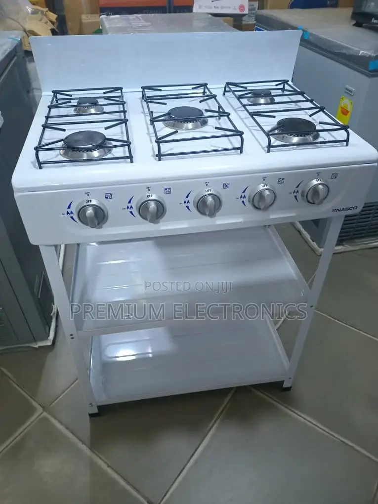 Spacious 5 Burner Configuration Nasco Gas Stove With Shelves