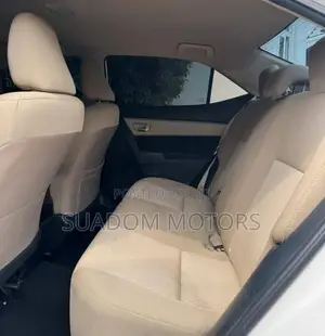 Toyota Corolla LE 4dr Sedan (1.8L 4cyl CVT) 2015 White