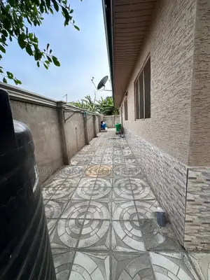 3bdrm House in Lapaz for sale