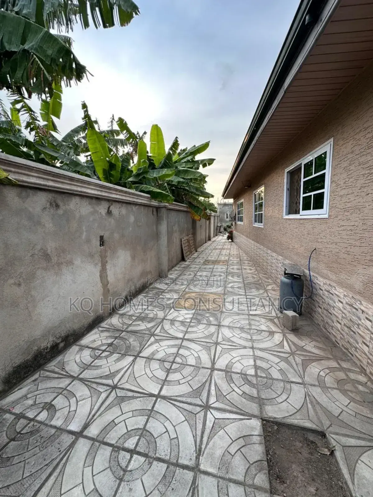 3bdrm House in Lapaz for sale