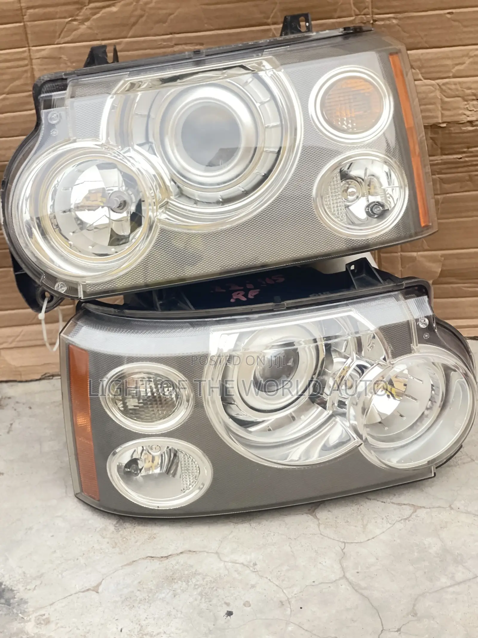 Range Rover 2009 Headlight Two Chargers