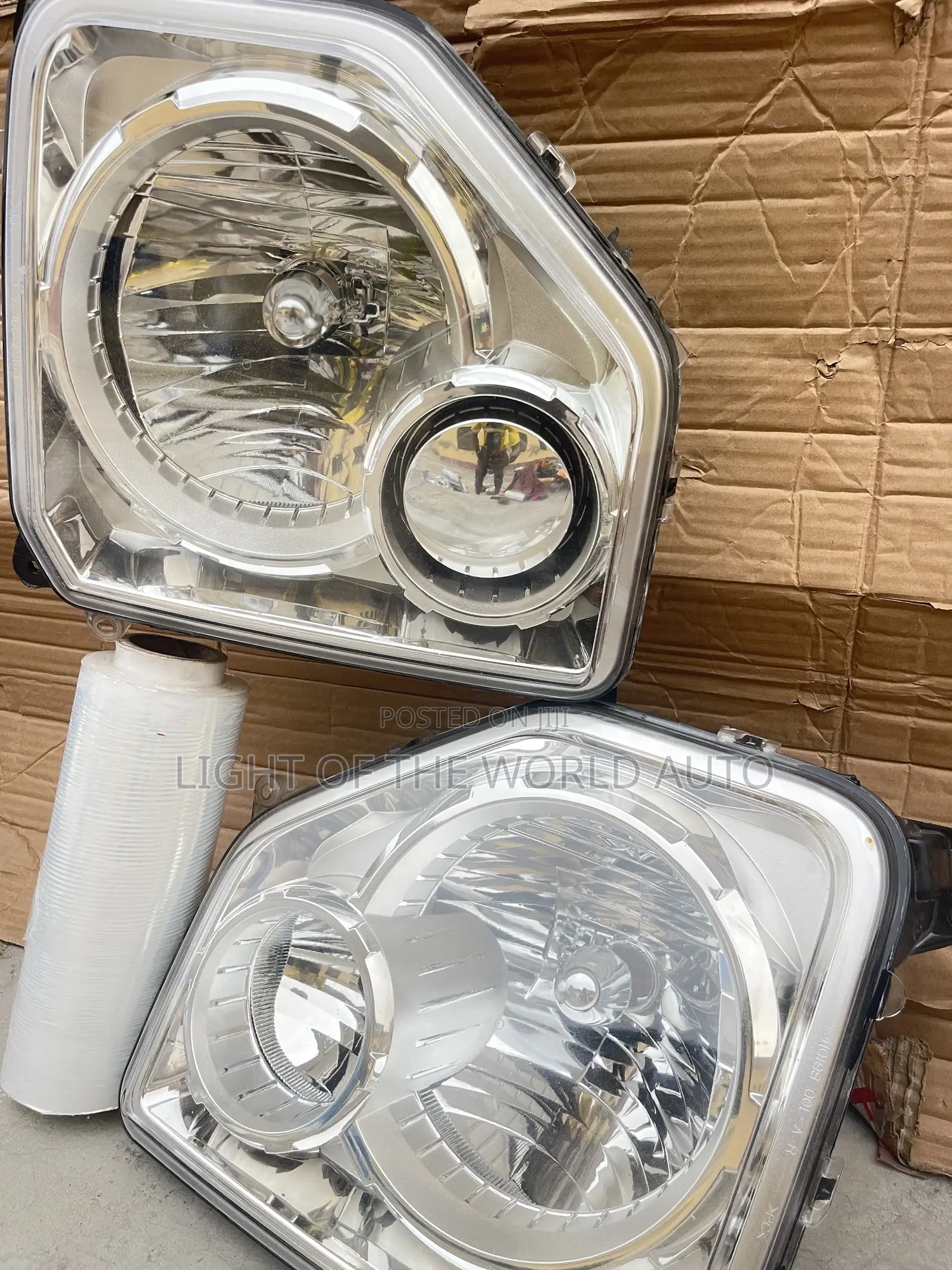 Jeep Liberty/Cherokee 2012 Headlight Available