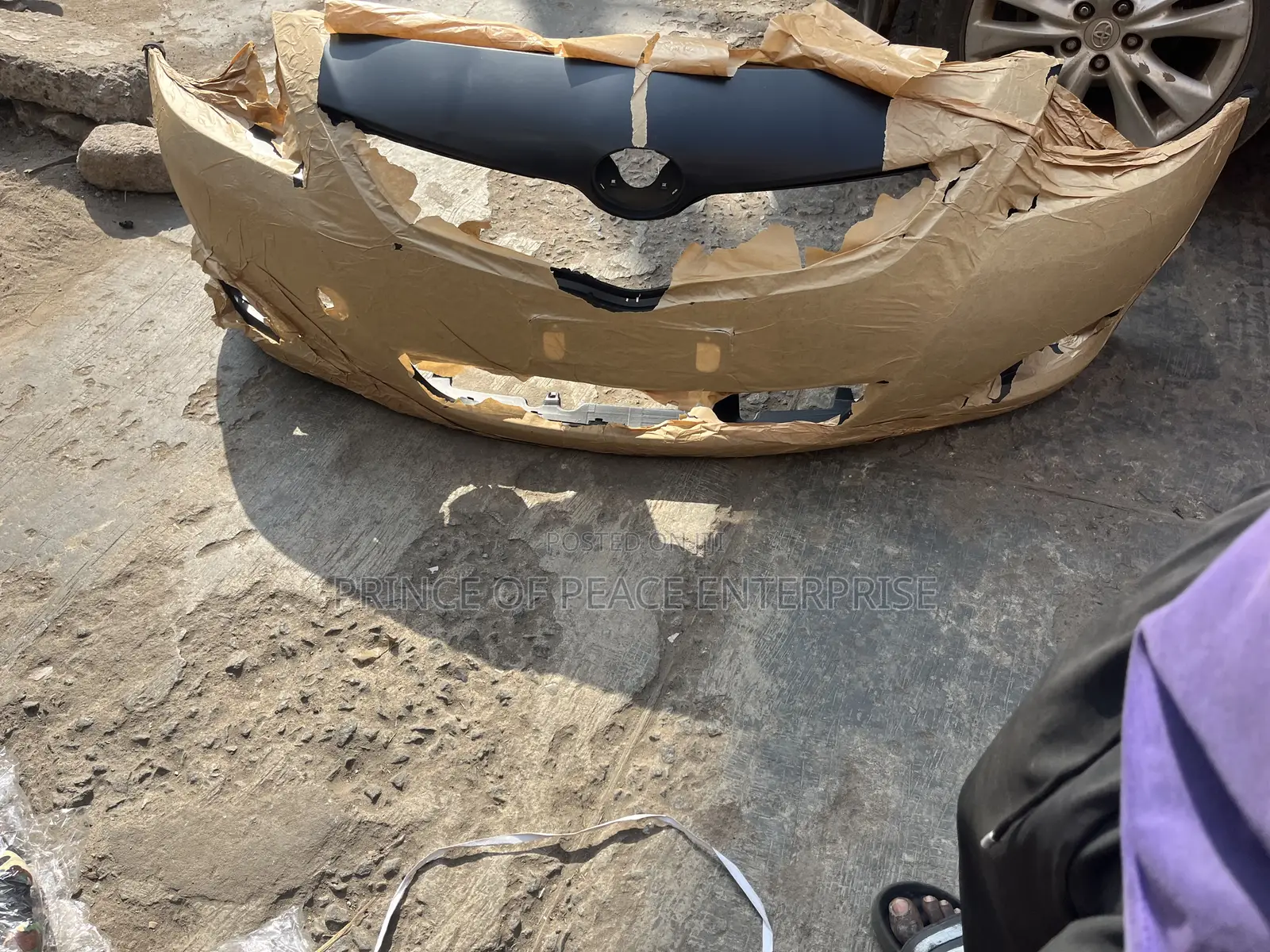 Toyota Yaris 2009 2010 Front Bumper