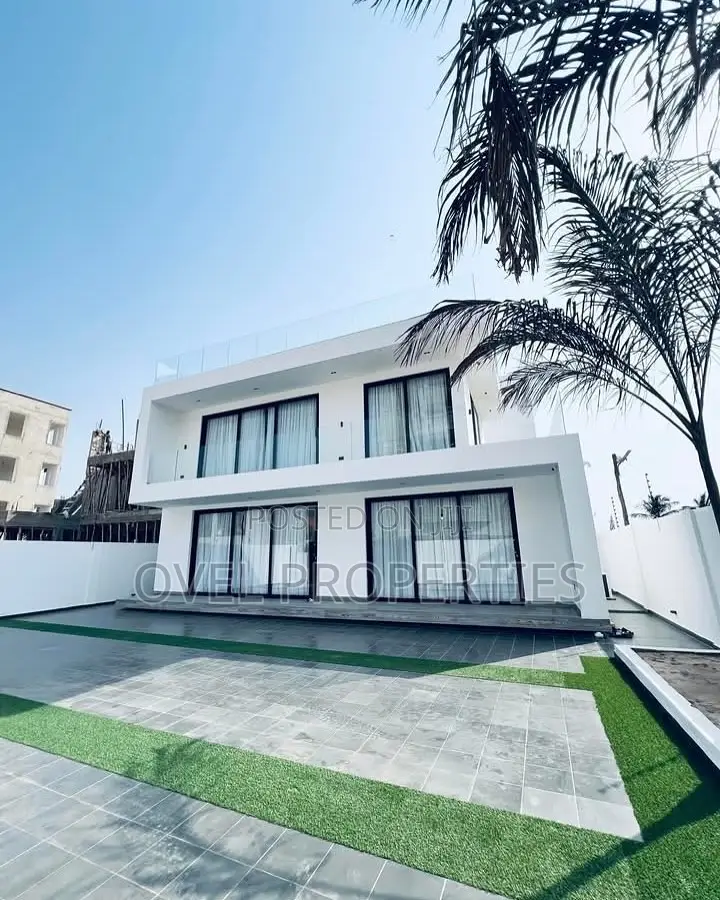 Furnished 4bdrm House in Eastlegon  Dollars for sale