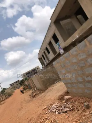 4bdrm House in Bee Decor & Homes, Adenta for sale