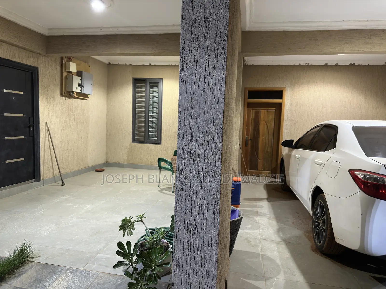 4bdrm House in Anne Estate, Oyarifa Mall Area for sale