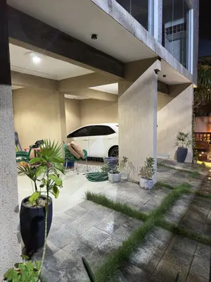 4bdrm House in Anne Estate, Oyarifa Mall Area for sale