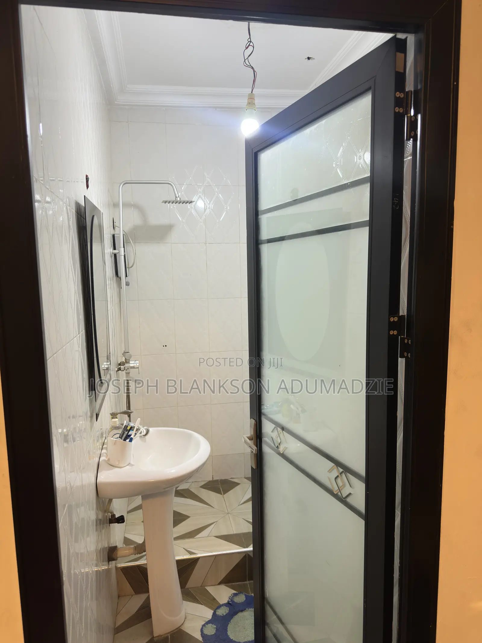 4bdrm House in Anne Estate, Oyarifa Mall Area for sale