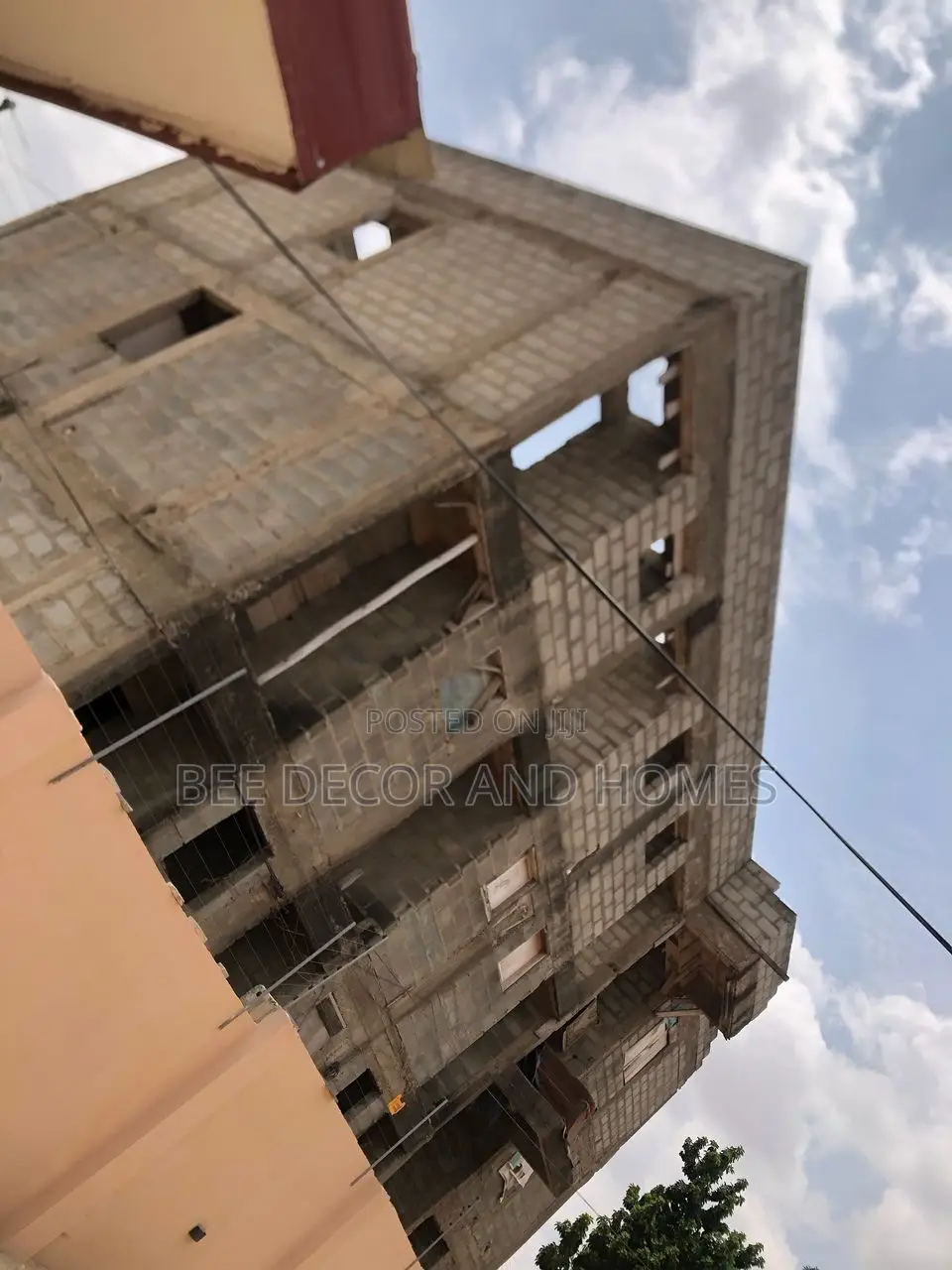 10bdrm Apartment in Bee Decor & Homes, Adenta for sale