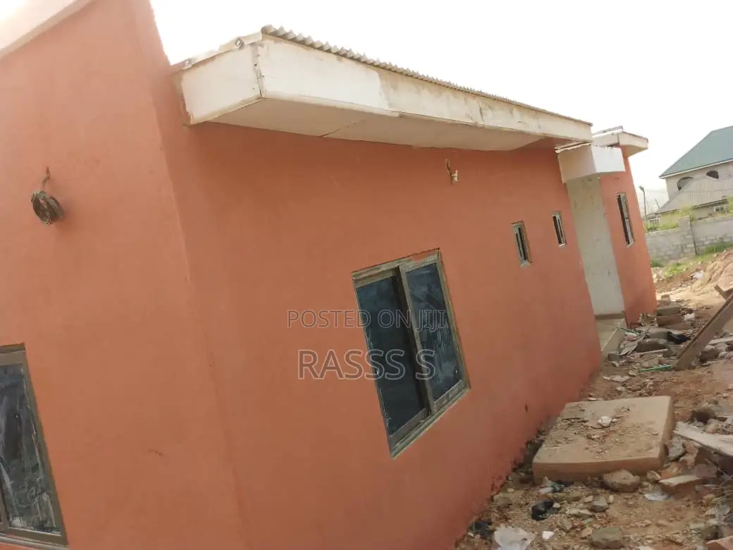 3bdrm House in Dome for sale