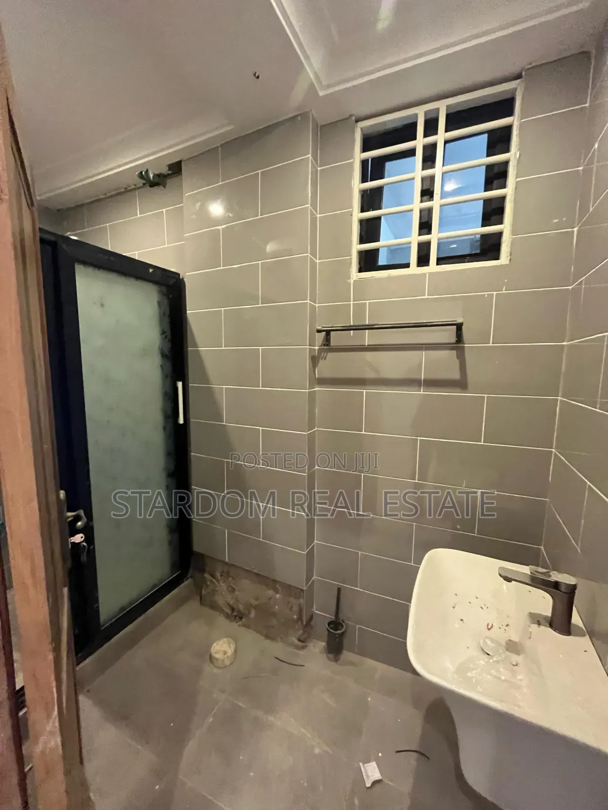 1bdrm Apartment in Adjiriganor for rent