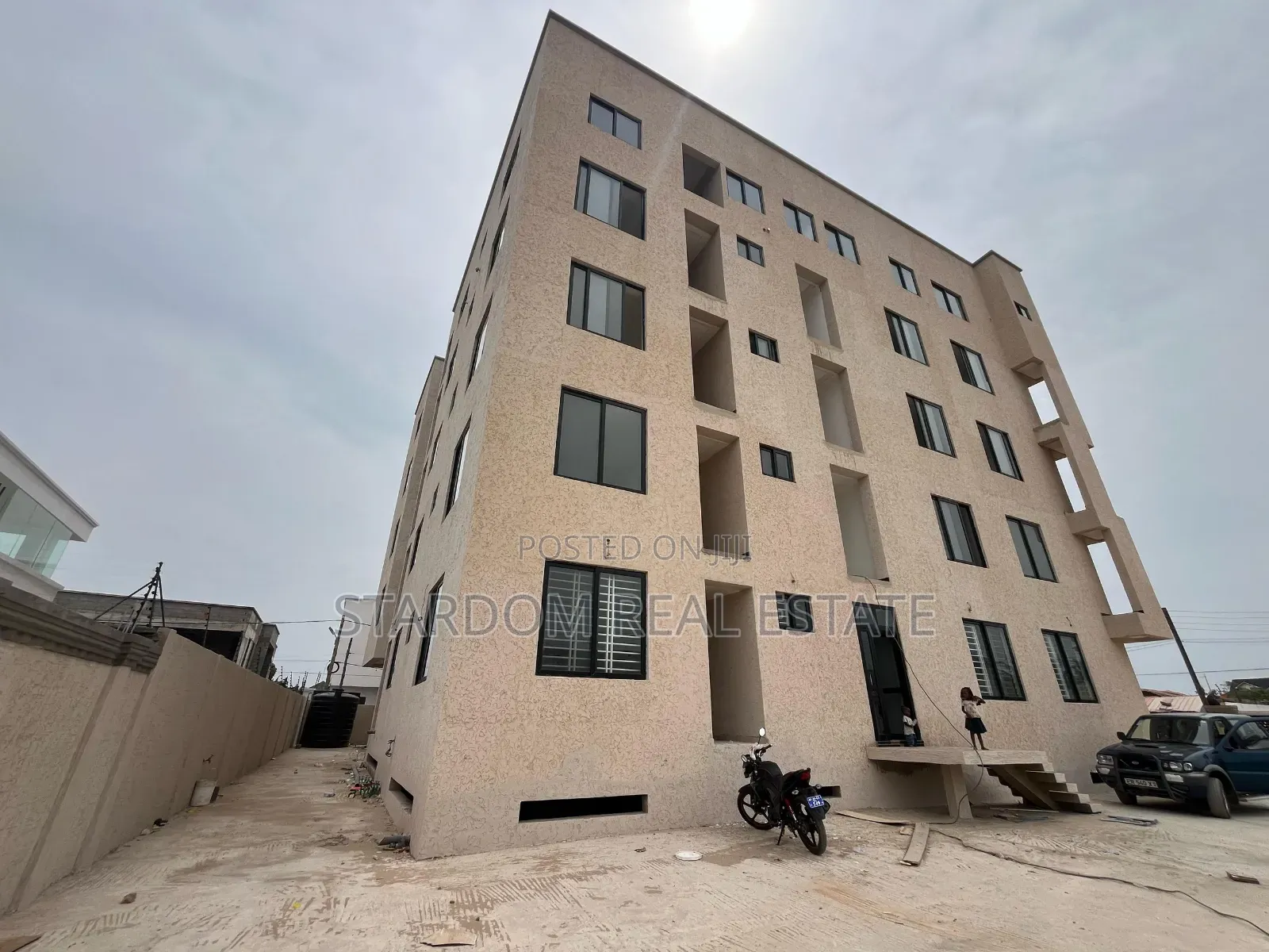 1bdrm Apartment in Adjiriganor for rent