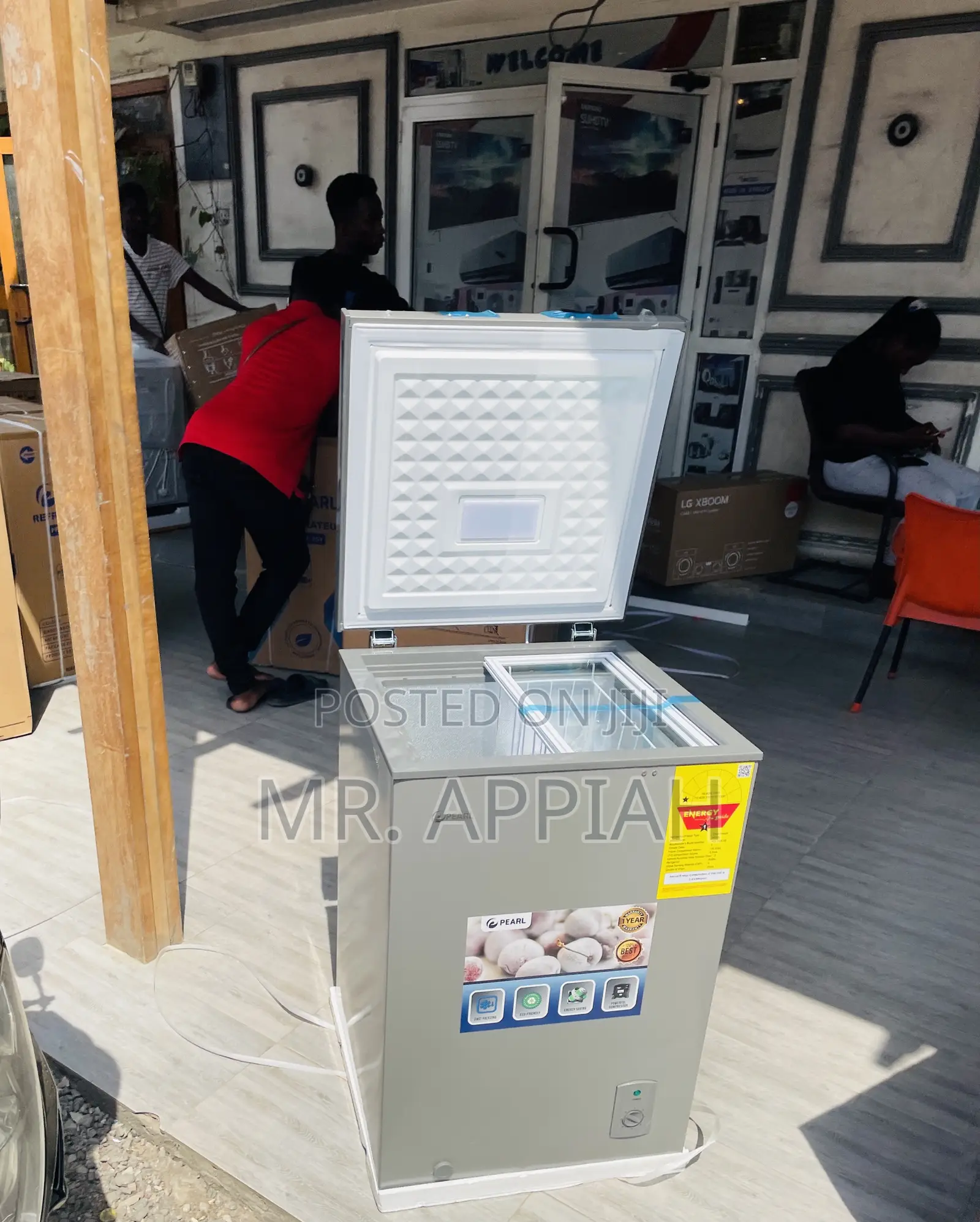 Ultra Chilling Pearl 100ltr Single Door Freezer.