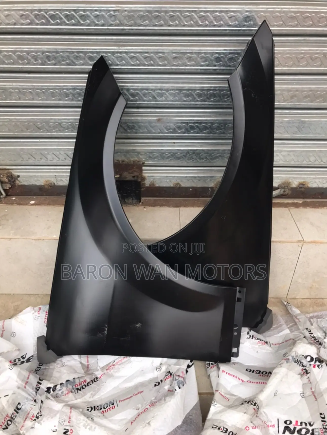 W204 ( C250/C300) Fenders Available