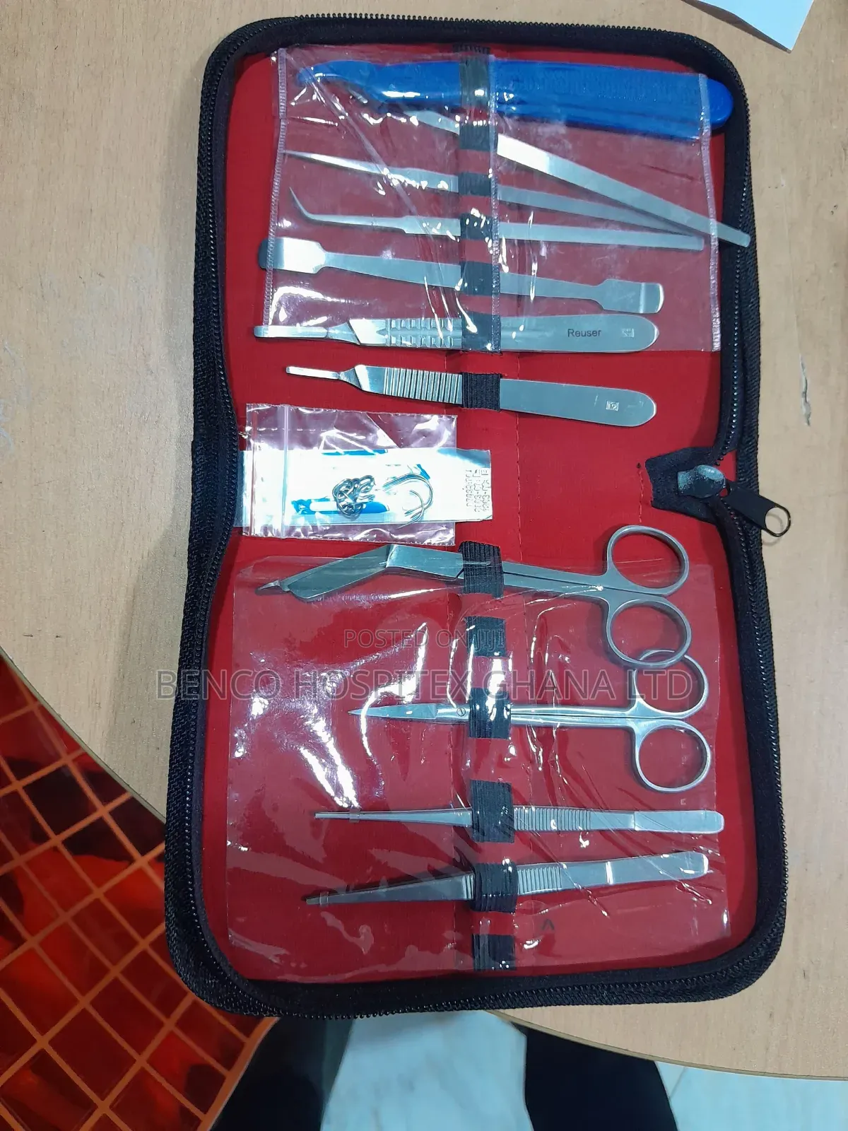 Dissecting Set