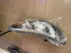 Hyundai Elentra 2015 Headlight Used