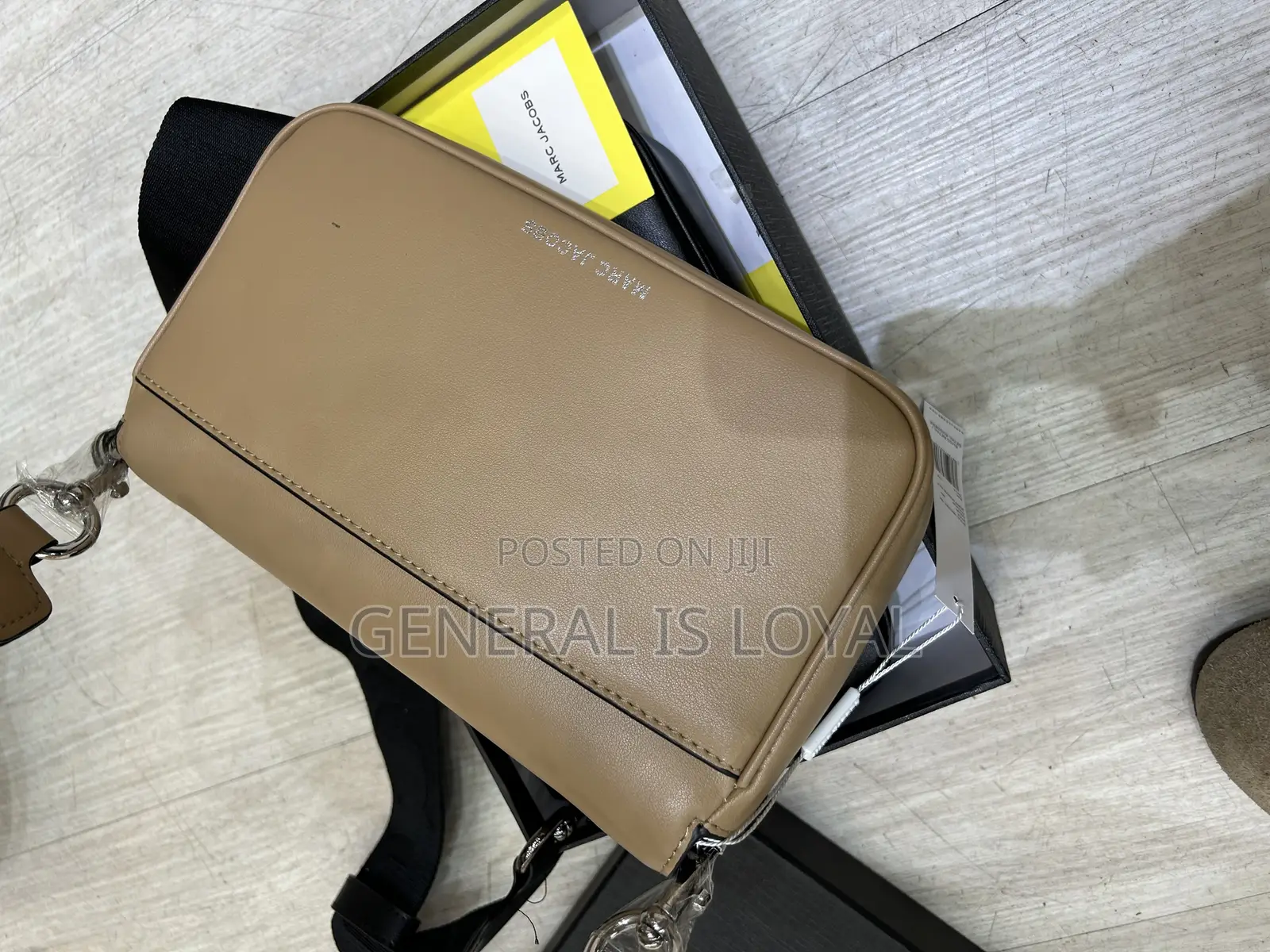Marc Jacobs Crossbody/ Side Bag
